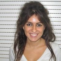 Doy clases particulares de matemáticas, física y química, inglés y doy soporte en la comprensión de asignaturas(solo cursos de primaria y eso)