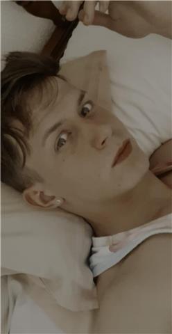 Soy estudiante de 3er año de ingenieria civil y curse hasta 4to año ingeniería hidráulica. conocimientos físicos y facilidad para hacerme entender