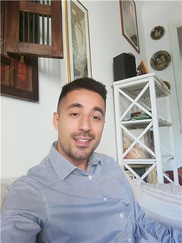 Esperto Social Media Marketing - ti insegno a creare opportunità di business e aumentare i clienti attraverso i Social Media