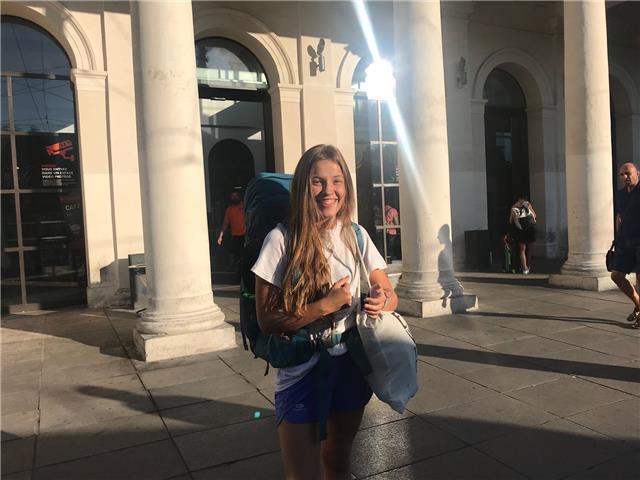 Ofrezco clases particulares a niños de primaria y de secundaria. también podría cuidarlos, ir a recoger, pasar tiempo libre