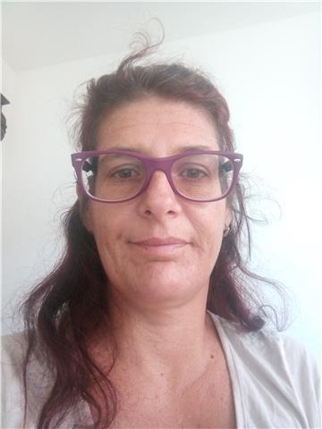 Professoressa di scienze disponibile per aiuto compiti per bambini e ragazzi di scuola elementare, media e superiori. Posso aiutarvi anche in altre discipline non scientifiche