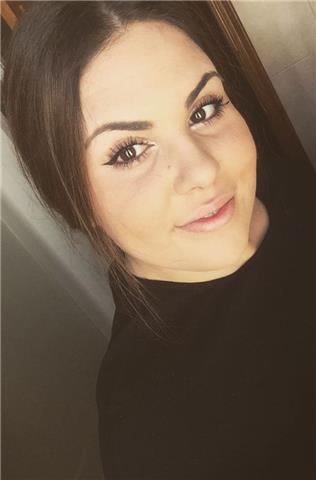 Profesora de educación Primaria, apta para impartir clase a todo el alumnado de Primaria