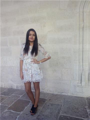 Profesora con experiencia en secundaria y bachillerato, todo tipo de asignaturas. clases amenas y dinámicas