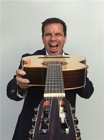 Online Guitar Lessons, Professional Teacher Germán Cova