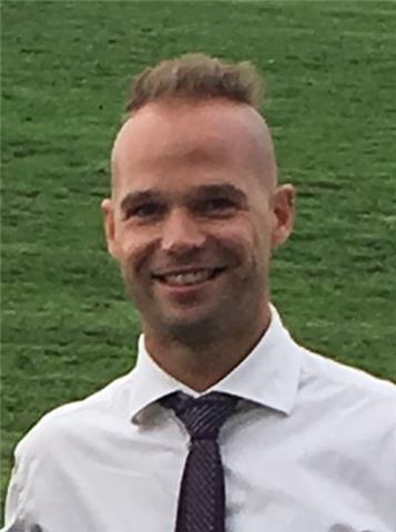 Mathematics teacher with 10 years of diverse experience for ONLINE tutorials. PGDE at the Uni of Edinburgh, also MSc and MEng