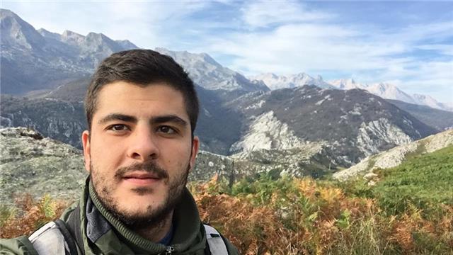 Doy clases de cualquier asignatura de educación secundaria, y bachillerato de ciencias sociales. también refuerzo conservatorio