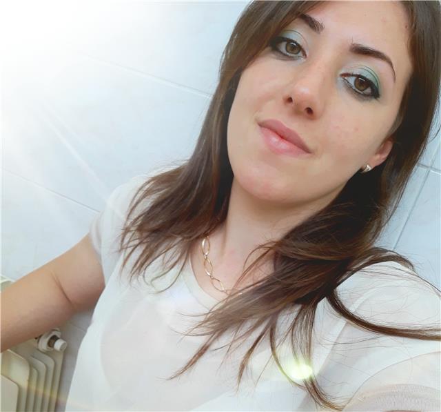 Diplomata con 100/100 in informatica e telecomunicazioni