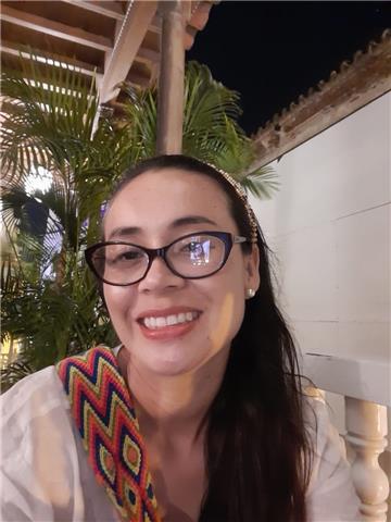 Profesora de Educación especial ofrece apoyo en todas las areas