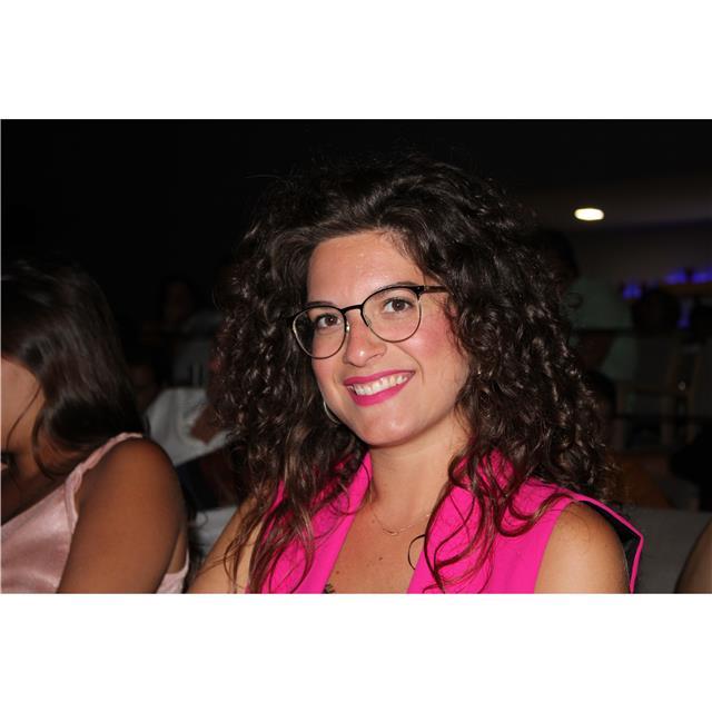 Doy clases particulares a alumnos/as de educación primaria y e.s.o