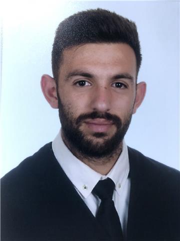 Graduado en ciencia política y gestión pública ofrece clases particulares para alumnos de primaria y secundaria, en el segundo caso, de la rama social a ser posible