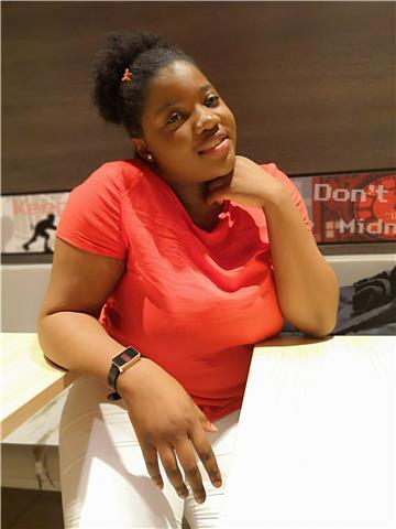 Insegnante madrelingua francese offre lezioni private. impara giocando con le parole