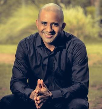 Aprende cómo escribir tu propio libro. gana mas dinero, gana mas vida