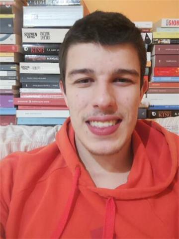 Studente laureato in ingegneria delle tecnologie per la salute (triennale) e in corso per la laurea magistrale in ingegneria gestionale offre ripetizioni di matematica dalle scuole elementari fino alle superiori comprese. zona bergamo con possibilità di f