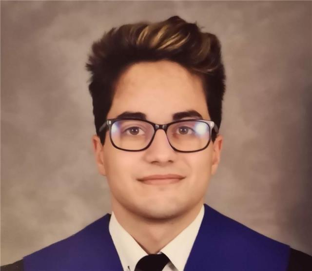 Graduado en Física. Doy clases de Física de nivel ESO y Bachillerato