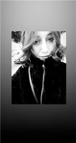 Sono una laureata in economia finanza e diritto d'impresa studio per entrare nel mondo della scuola, ho diversi anni di esperienza di doposcuola ripetizioni e aiuto compiti