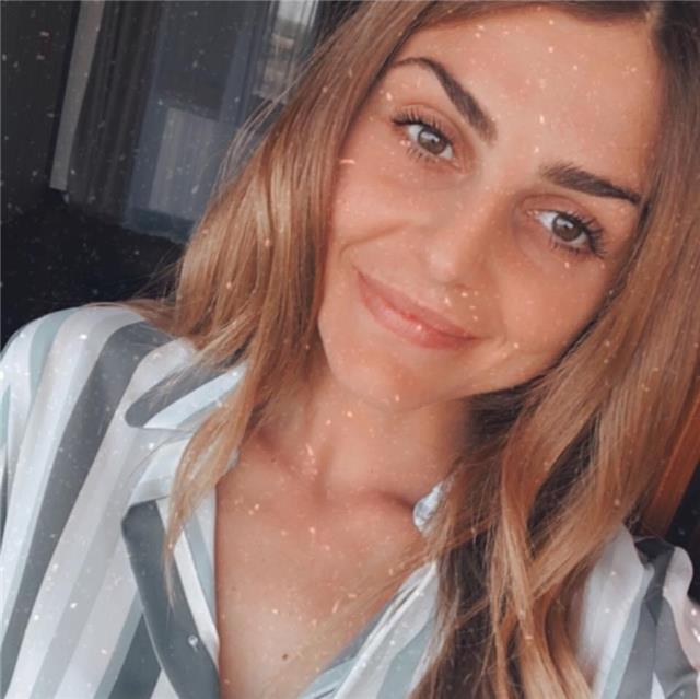 Sono una ragazza neo laureata in giurisprudenza.
mi offro per aiuto compiti ripetizioni