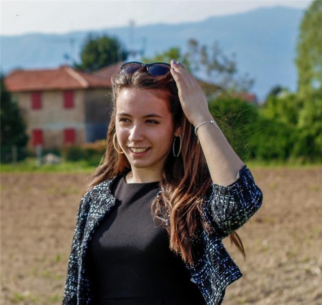 Ragazza con un anno di esperienza in Germania offre lezioni di tedesco (grammatica, letteratura, conversazione)