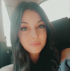 Sono una ragazza uscita da poco dalla scuola di geometra. Ho un'ottima padronanza di tutte le materie che ho studiato in questi cinque anni e sono in grado di aiutare ad imparare.Ho fatto già questo lavoro ed i miei alunni ne hanno tratto i benefici sper