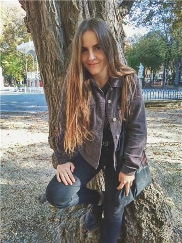 Dispuesta a dar clases en euskera