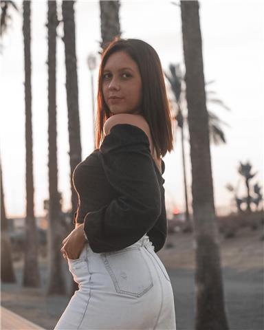 Profesora de todas las asignaturas para niños hasta 4 de eso