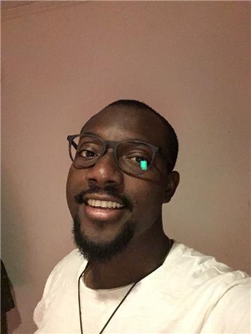 Soy profesor de inglés, 
Me gusta da clases particulares y online tengo más de 3años de experiencia y 5 años de personal trainer por tema físico y salud mental