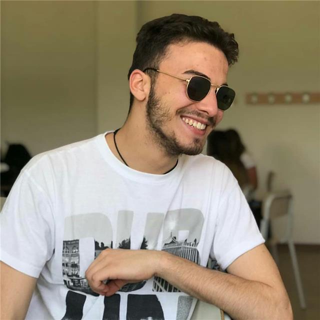 Studente universitario offre lezioni private di filosofia a Macerata