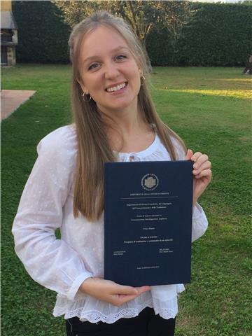 Laureata all'università SSLMIT di Trieste offre ripetizioni di lingue, aiuto compiti, italiano per stranieri