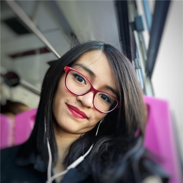 Maestra de inglés en línea con especialidad en casos difíciles tanto niños como adultos