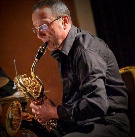 Insegnante di saxofono presso conservatorio di musica con 20 anni di esperienza