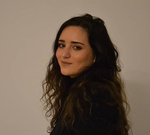 Madrelingua Italiana e Turca, con Livello Inglese C1