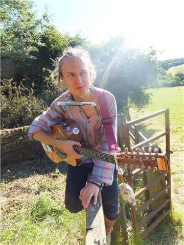 Profe de inglés británico educado en la universidad de cambridge y con años de experiencia