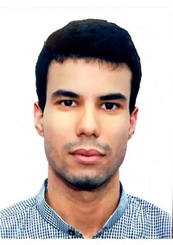 Professeur de maths offre des cours en ligne