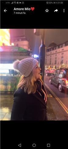 Insegnante di diritto e lettere classiche è disponibile per studenti delle scuole superiori e universitari