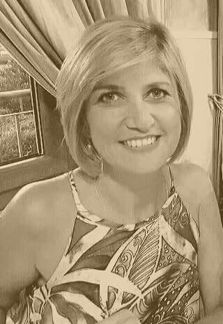 Profesora nativa de francés imparte clases particulares a alumnos así como clases de conversación para adultos por motivos profesionales