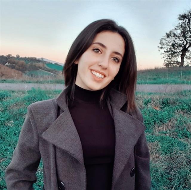Studentessa al terzo anno di superiori, offro lezioni private di matematica per alunni dai 6 ai 15 anni a Fabro e dintorni