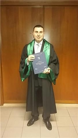 Si tengono lezioni private di flauto traverso, ottavino, solfeggio, storia della musica, musica da camera e d'insieme, canto coral