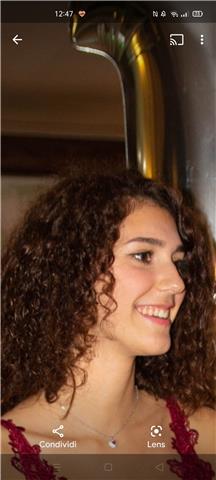 Studentessa al quinto anno di liceo linguistico impartisce lezioni di francese (madrelingua) e tedesco
Medie e Liceo
Per informazioni contattarmi via email