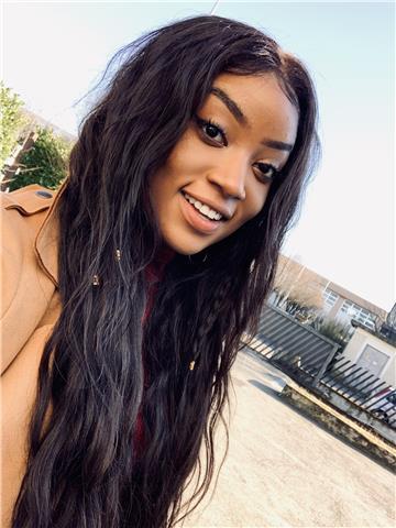 Insegnate di madrelingua inglese offre lezioni di conversazione per ragazzi