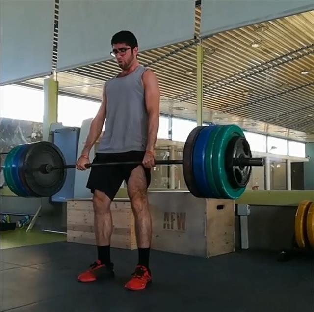 Entrenador personal en barcelona. especializado en: introducción a la fuerza - rendimiento deportivo - mejora del salto vertical