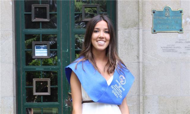 Soy lucía, graduada en química. imparto clases de química, matemáticas, inglés y biología a todos los niveles