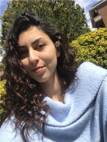 Studentessa Universitaria con C2 d'inglese e due anni di esperienza all’estero