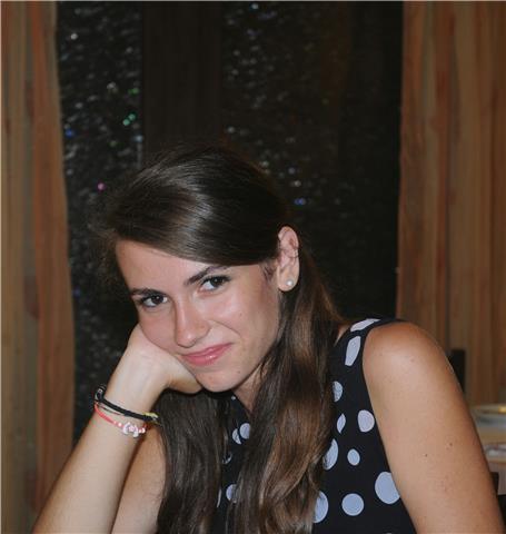 Laureata alla magistrale di ingegneria elettronica impartisce lezioni di matematica, fisica ed elettronica a ragazzi