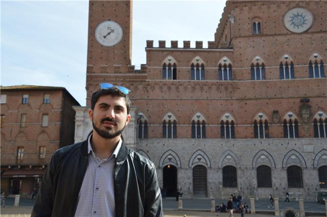 Ragazzo laureato magistrale in economia impartisce ripetizioni di matematica classica, matematica finanziaria ed economia