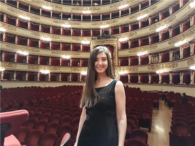 Violinista presso Orchestra dell'Accademia Teatro alla Scala. Sarò lieta di aiutarti a migliorare le tue qualità