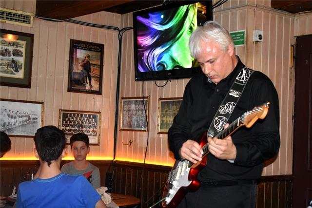 Clases de música, guitarra