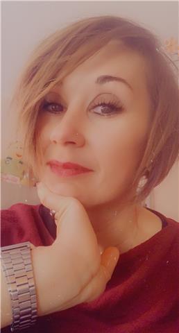 Offro lezioni di francese, sia ad alunni di scuole medie e superiori, sia ad adulti interessati ad approfondire ed acquisire competenze per affacciarsi al mondo del lavoro