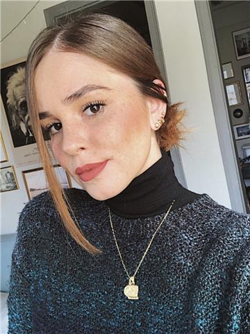 Profesora de anatomía, fisiología, histologia y bioquímica