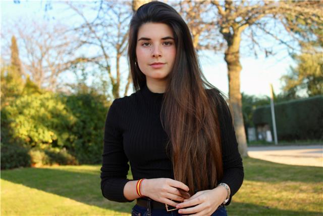 Estudiante da clases a niveles de primaria, e.s.o, bachillerato y alemán e inglés en madrid