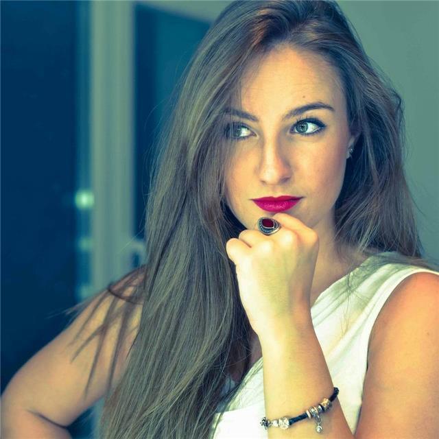 Estudiante de psicología doy clases particulares de todas las asignaturas de primaria, secundaria y bachillerato de sociales