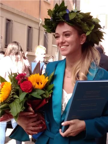 Laureata in Giurisprudenza presso la scuola di giurisprudenza di Bologna offre aiuto compiti e ripetizioni per studenti di scuola elementare e media